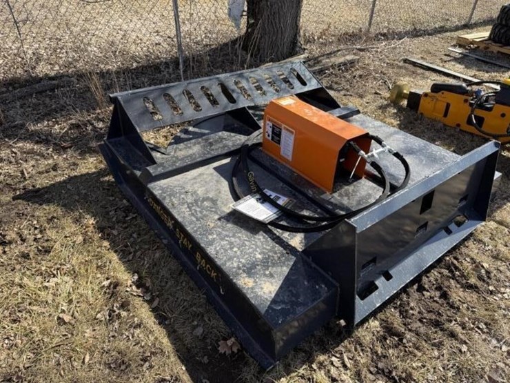 new-wolverine-66"-universal-attach-brush-cutter-image-2