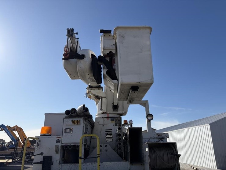 2012-international-workstar-7400-image-14