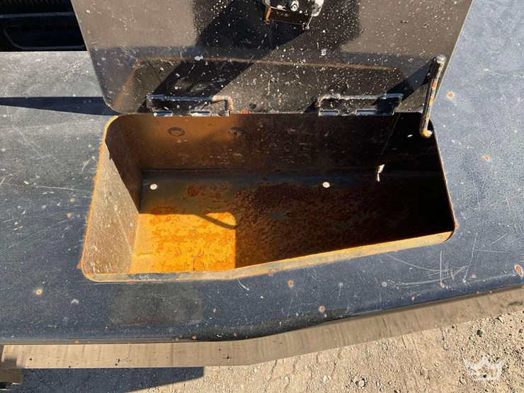 2024-freightliner-m2-106-image-61