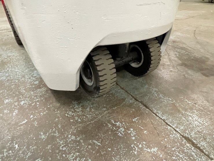 #185-•-toyota-7-runner-electric-forklift-image-23