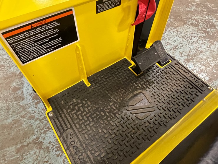 #188-•-columbia-expediter-electric-utility-vehicle-(new-old-stock-2022)-image-17