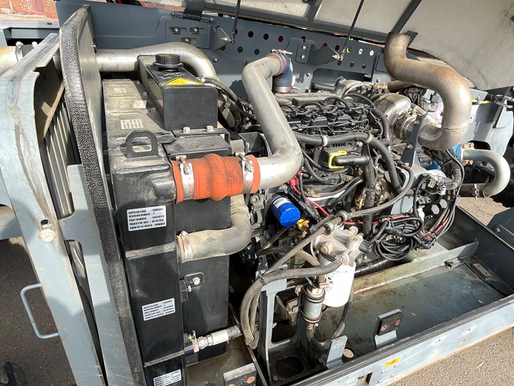 #130-•-2018-skyjack-sj843-telehandler-image-33