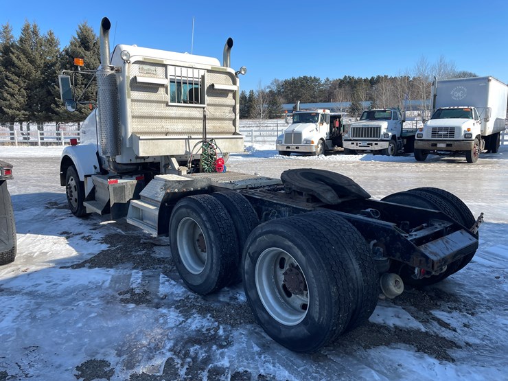 2006-kenworth-t800-image-2