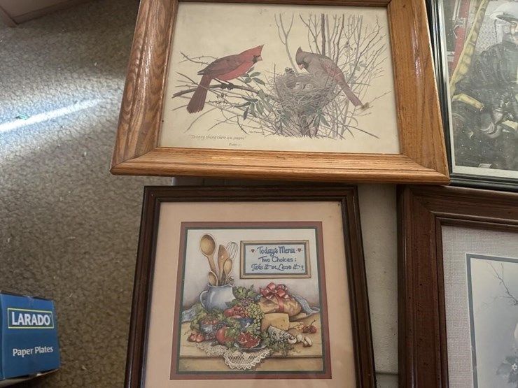 misc.-framed-portraits-image-2