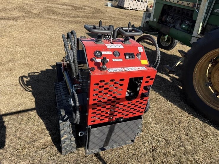 2025-new-agt-ysrt14-tracked-mini-skidsteer-image-5