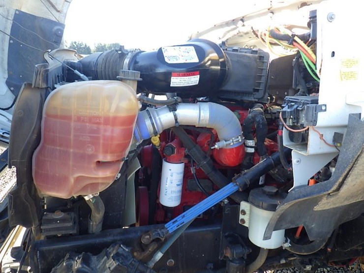 2015-ford-f750-image-27