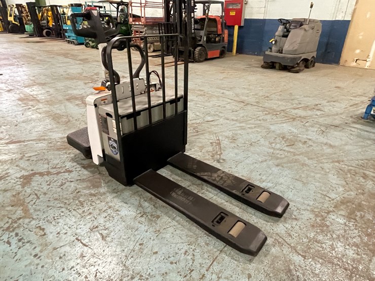 #232-•-nissan-ride-on-electric-pallet-jack-image-7