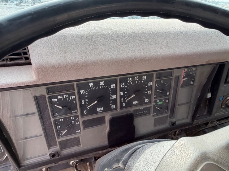 1996-international-4700-image-9