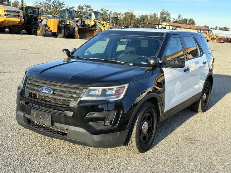 2018-ford-explorer-image-1