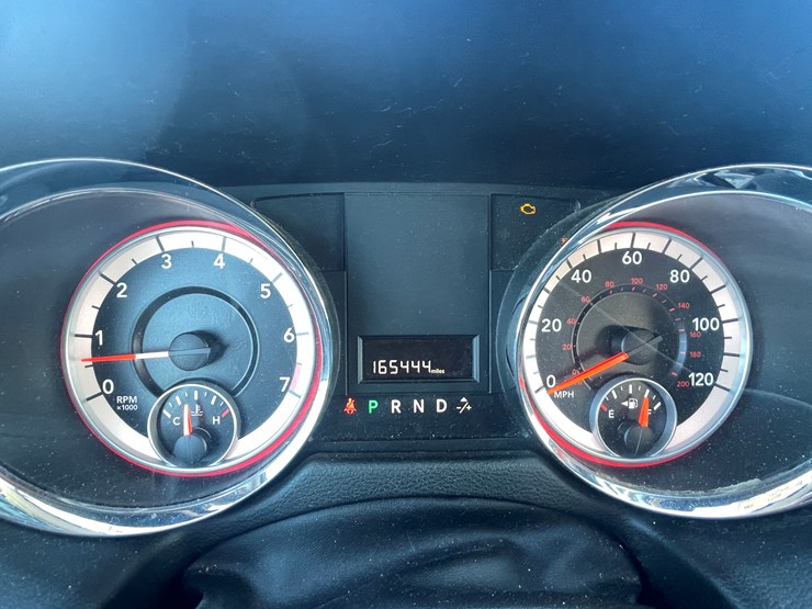 2013-dodge-grand-caravan-image-30