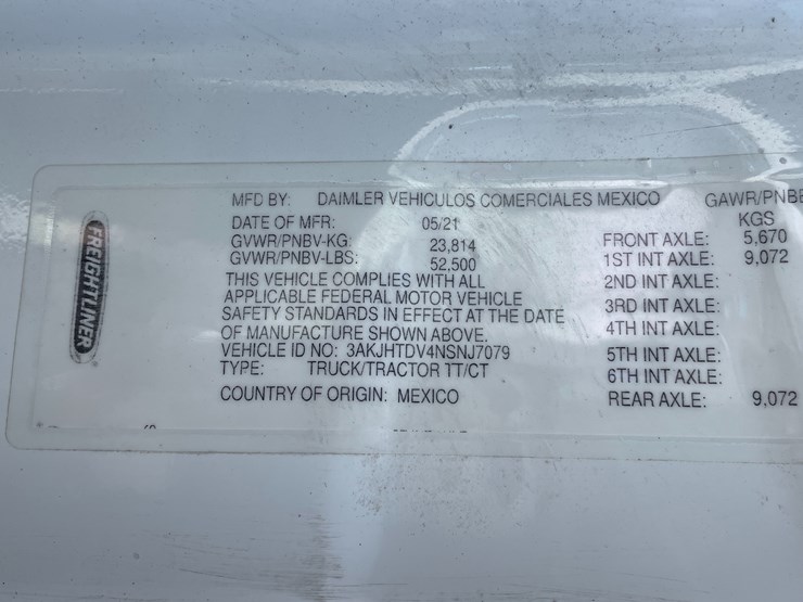 #1460-•-2022-freightliner-truck-tractor-(has-mn-title)-image-26