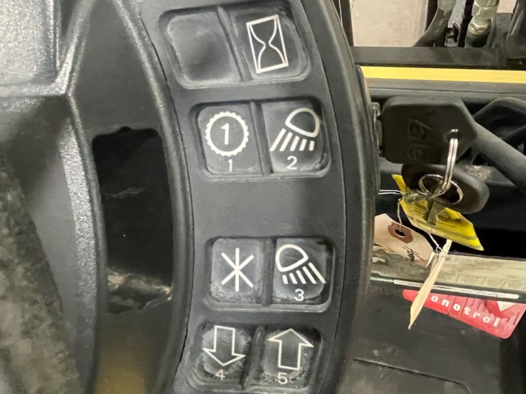 #164-•-2016-hyster-fortis-90-turbo-diesel-forklift-image-47