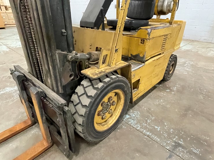 #178-•-cat-vc600-propane-forklift-image-13