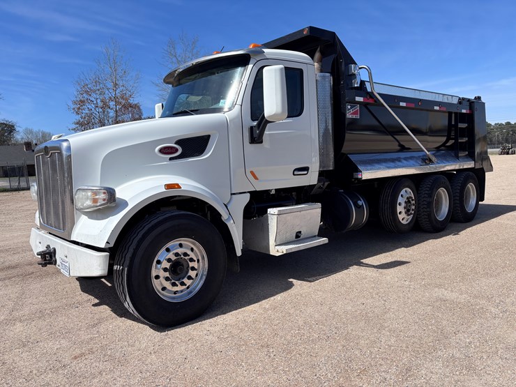 2016-peterbilt-567-image-1