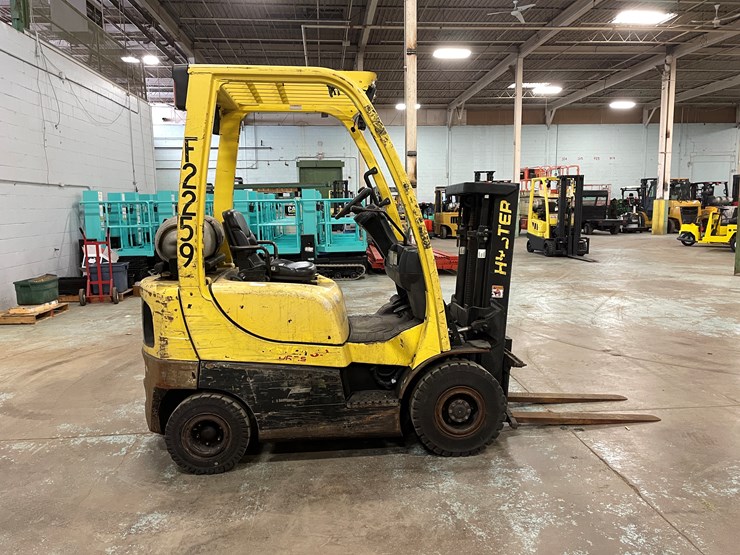 #173-•-2018-hyster-fortis-30-propane-forklift-image-5