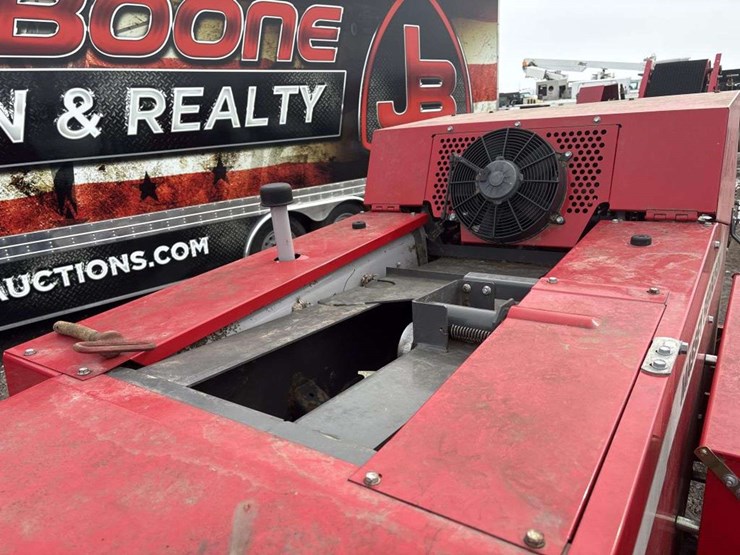 massey-ferguson-1838-image-19