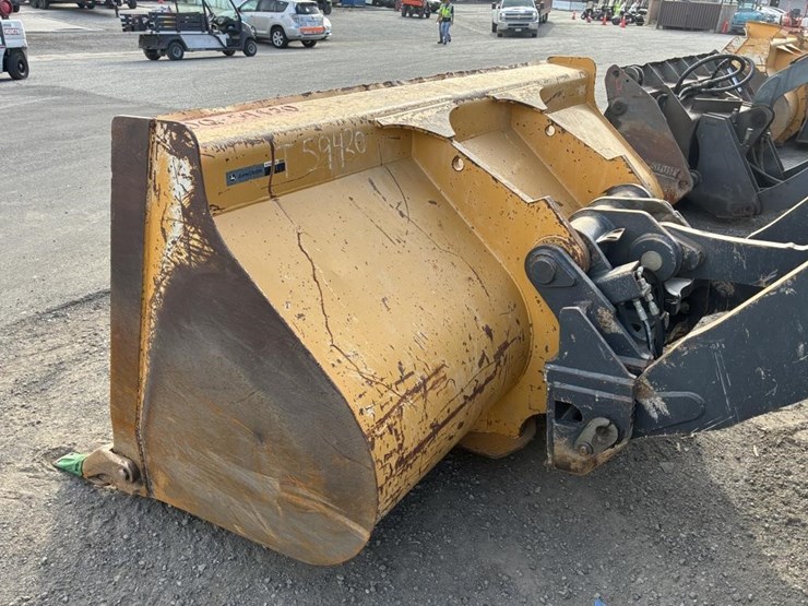 2019-deere-624l-image-8