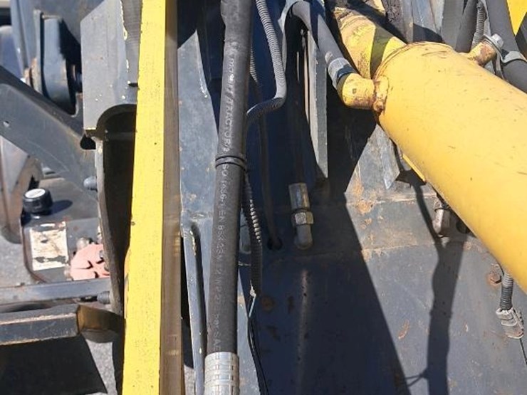 2011-komatsu-wa80-image-27