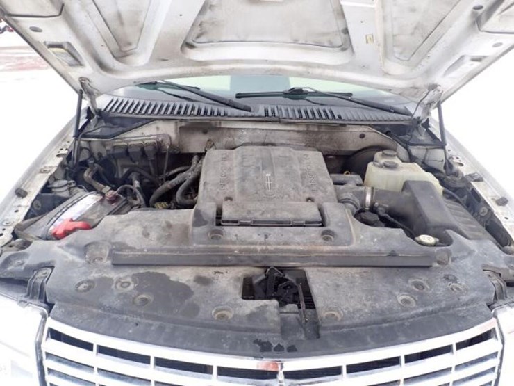 2009-lincoln-navigator-image-59