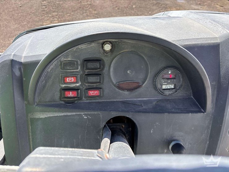 carryall-1700-4x4-image-17