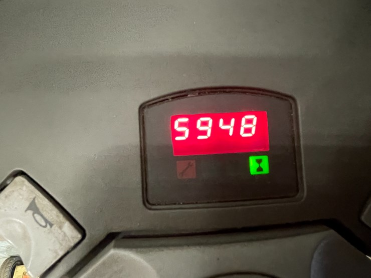 #231-•-toyota-ride-on-electric-pallet-jack-image-20