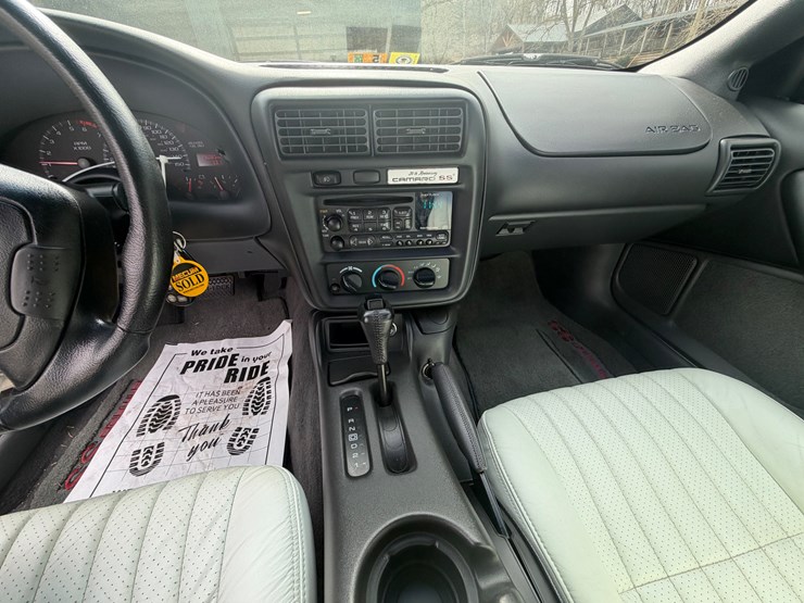 #30932-•-1997-chevrolet-camaro-ss-30th-anniversary-coupe-image-24