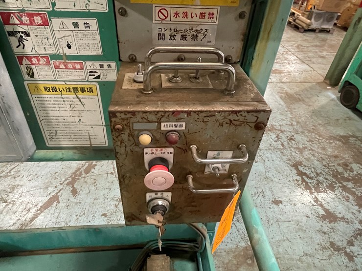 #202-•-airman-encl06-electric-track-scissor-lift-image-29