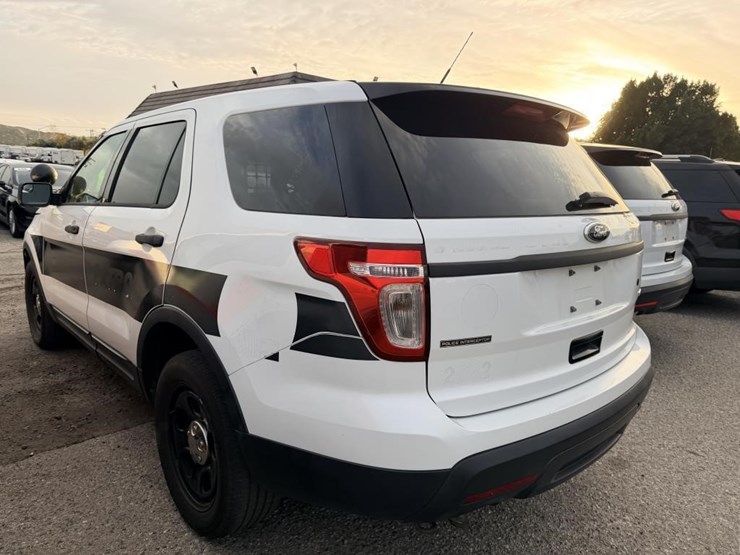 2014-ford-explorer-image-4