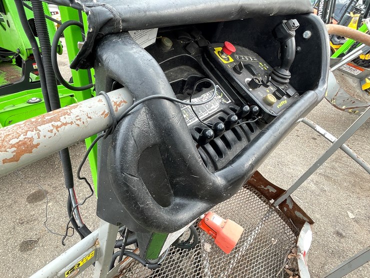 #4222-•-2019-nifty-sd64-4x4x4-telescopic-boom-lift-image-14