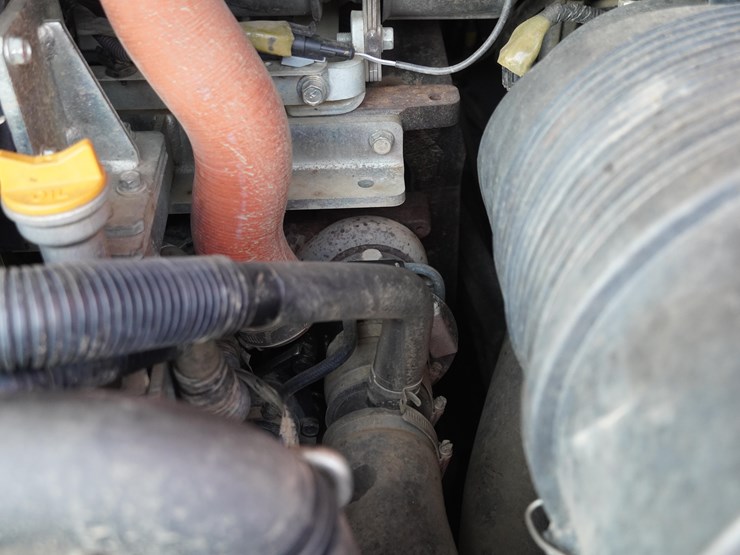 2017-kubota-3800-image-35