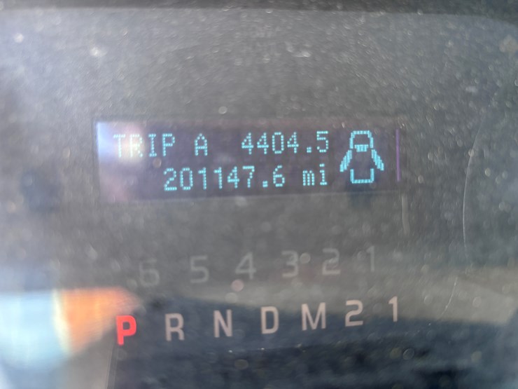 2011-ford-f150-xl-image-10