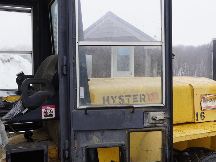 #106-•-hyster-135-forklift-image-24