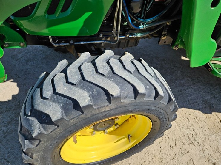 john-deere-4720-image-13