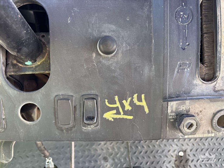 carryall-1700-4x4-image-20