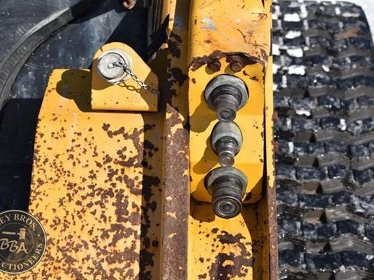 2020-caterpillar-289d3-image-31