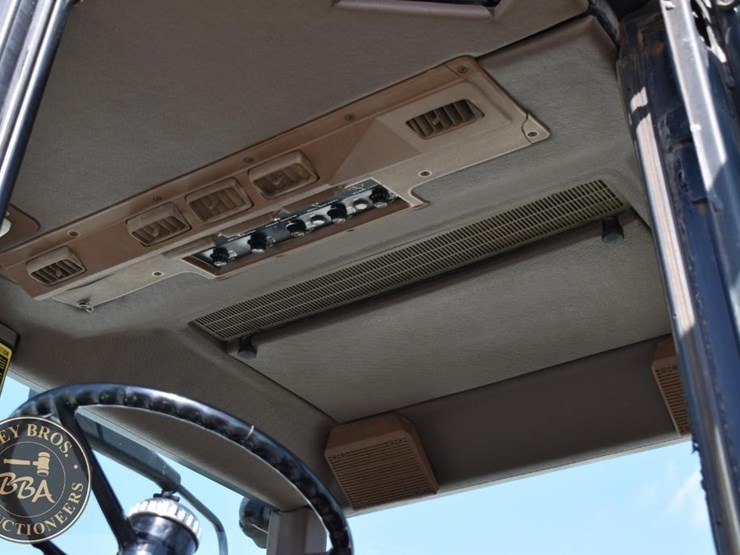 1984-john-deere-4050-image-38