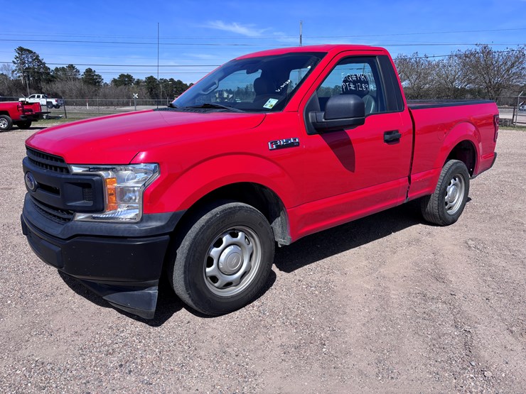 2019-ford-f150-xl-image-1