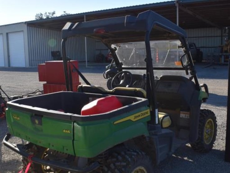 2021-john-deere-370-image-3