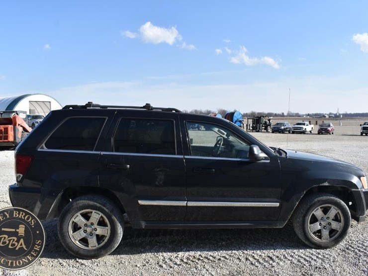 2005-jeep-grand-cherokee-limited-image-12