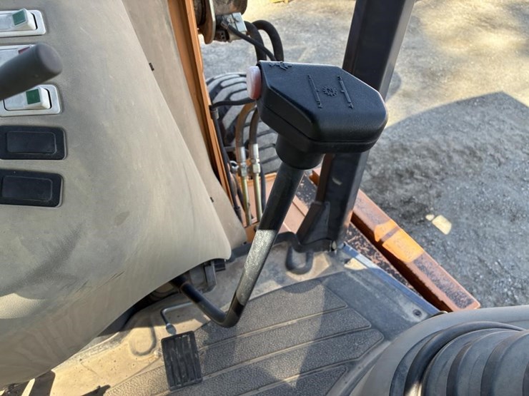 2007-case-580sm-image-22