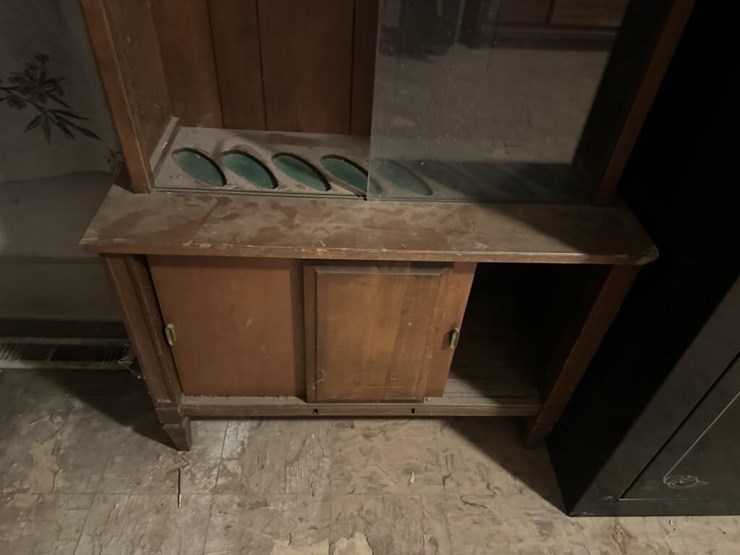 wooden-gun-cabinet-image-2