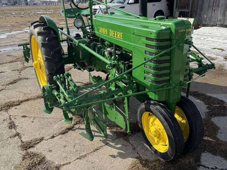 john-deere-h-image-4