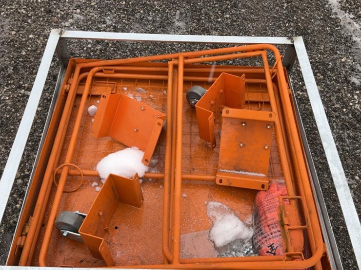 #959-•-unused-wolverine-zw-ccl-02-short-blocking-plate-forklift-cage*-image-3