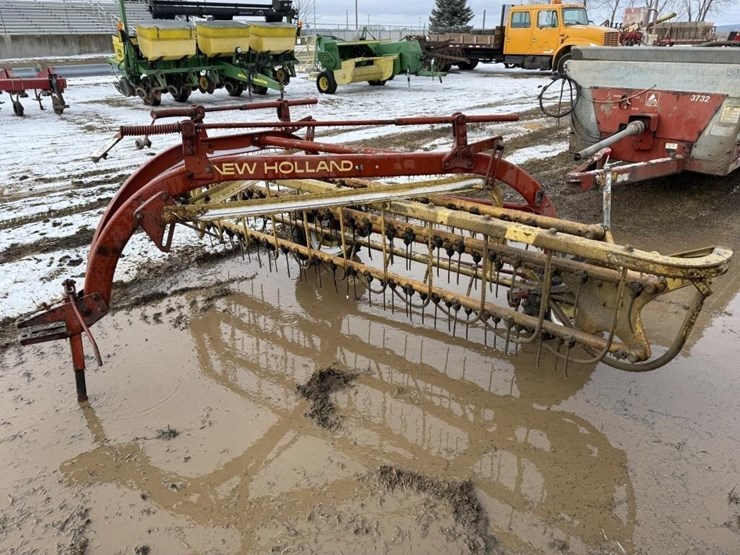 new-holland-258-image-6