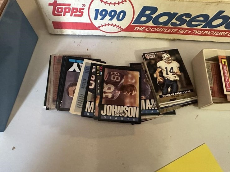 vintage-pro-baseball-card-collection-image-6