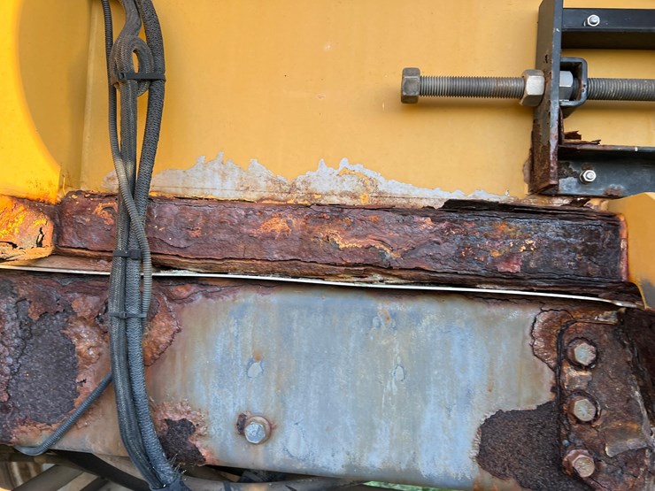 2012-ag-chem-rg1100-image-26