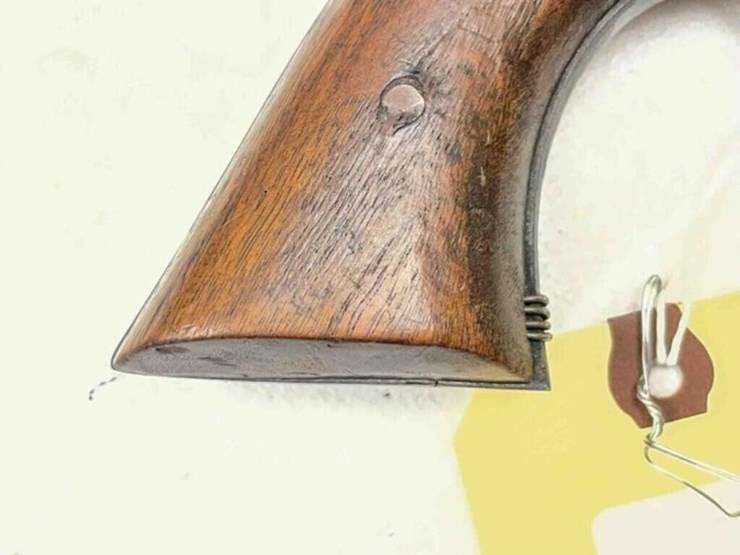 remington's-revolver-image-21