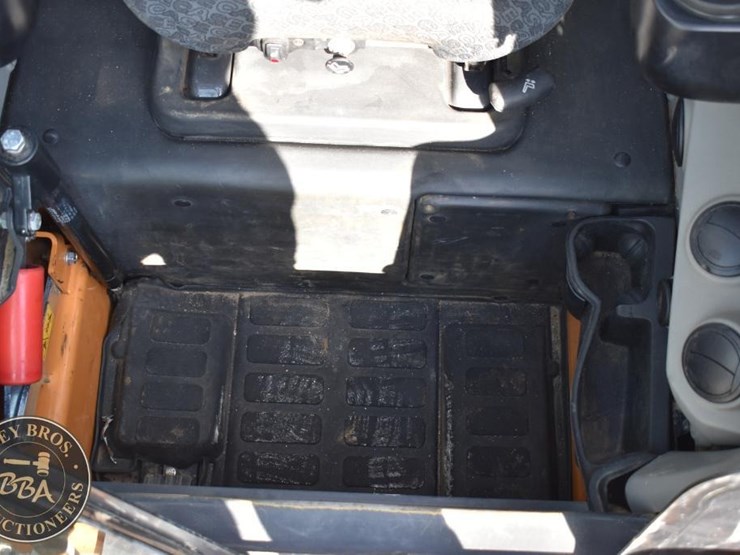 2023-case-tv450b-image-43