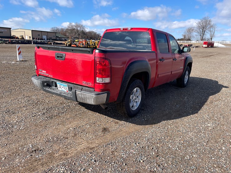 #1525-•-2012-gmc-sierra-sle-pickup-truck-(has-mn-title)-image-4
