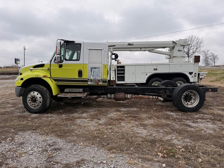 2012-international-durastar-4300-image-8